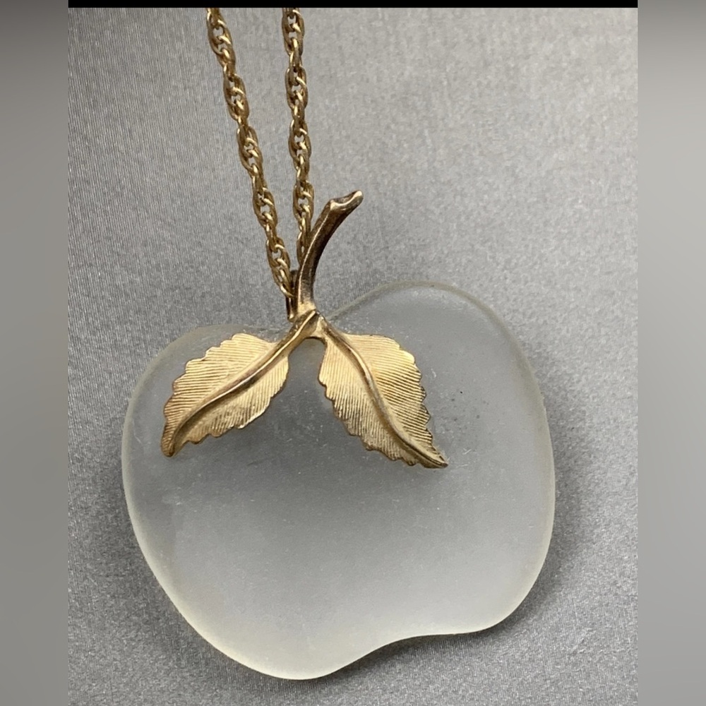 Gold-Toned Vintage Butterfly Necklace with Frosted Accents